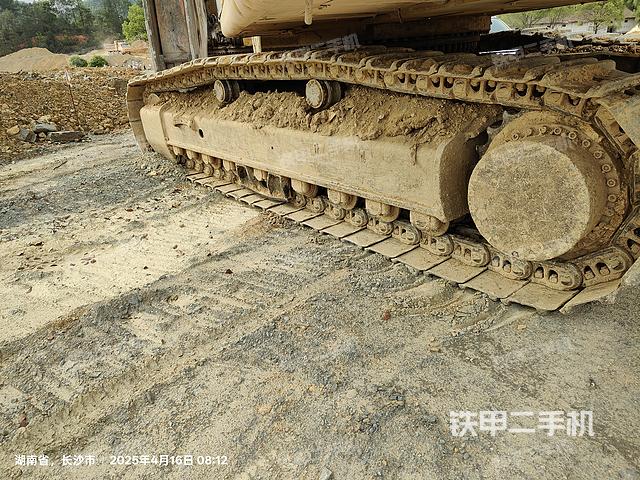 单侧履带整体（整机外观）