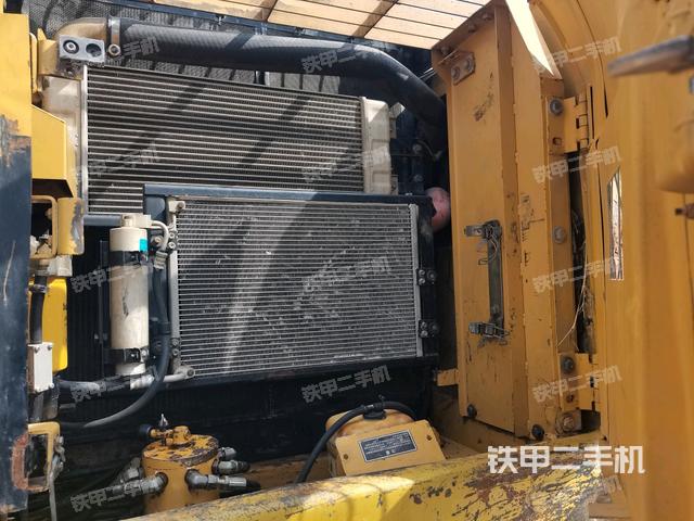 散熱器正面（大件艙室）