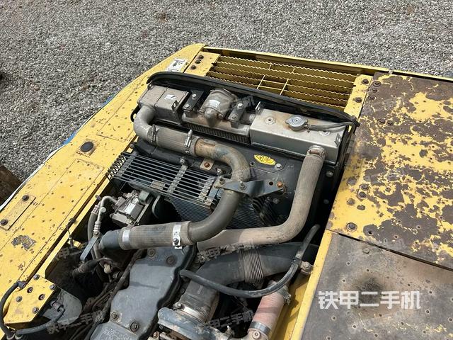 小松PC200-8挖掘机的设备实拍-第29张实拍照片