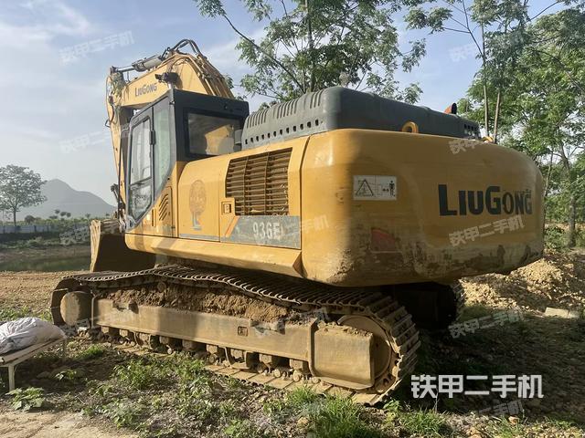 左后45(整機(jī)外觀) 左后45(整機(jī)外觀)