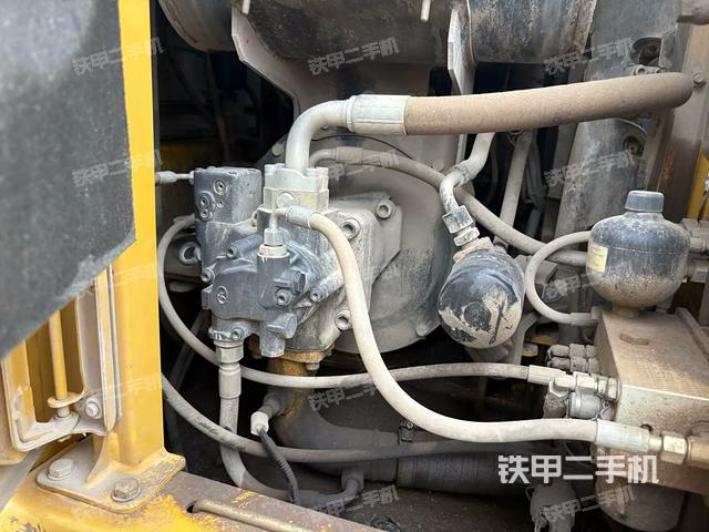 電瓶（大件艙室）