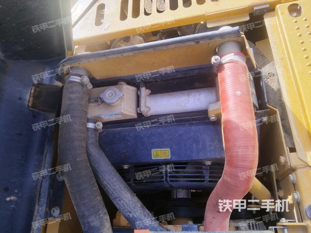 水箱+風(fēng)扇特寫(上車部件) 水箱+風(fēng)扇特寫(上車部件)