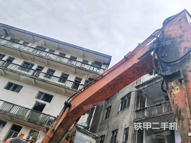 大臂整體?右側(cè)(工作和回轉(zhuǎn)裝置) 大臂整體?右側(cè)(工作和回轉(zhuǎn)裝置)