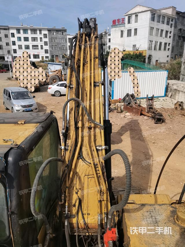 大臂背部俯視（工作和回轉(zhuǎn)裝置）