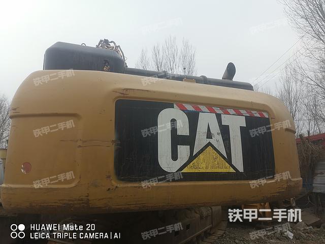 駕駛室頂部（整機外觀）