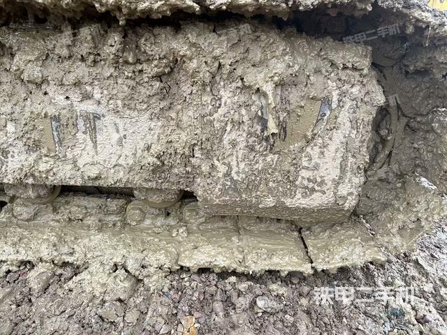 左驅(qū)動(dòng)輪（行走機(jī)構(gòu)）