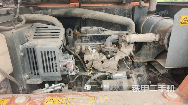 發(fā)動(dòng)機(jī)室(上車(chē)部件) 發(fā)動(dòng)機(jī)室(上車(chē)部件)