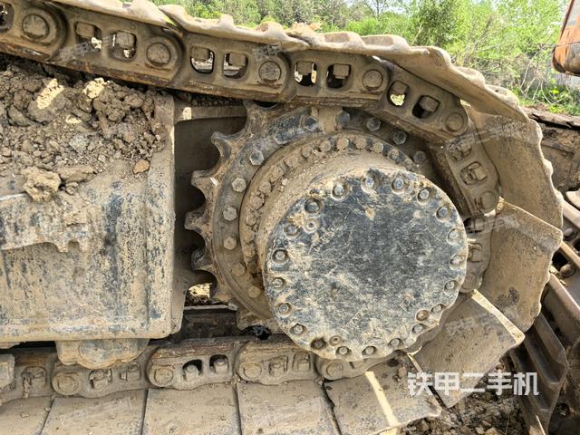 左驅(qū)動輪(行走機構(gòu)) 左驅(qū)動輪(行走機構(gòu))