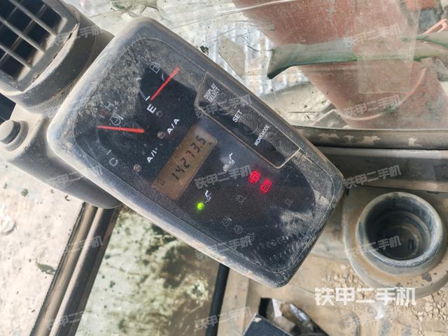小時(shí)表(駕駛室部分) 小時(shí)表(駕駛室部分)