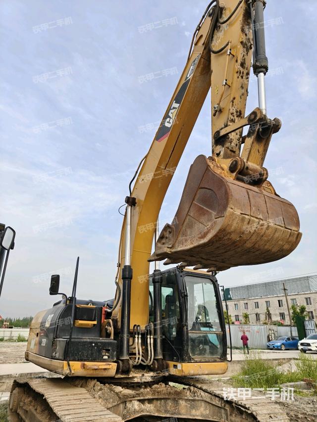 駕駛室整體（整機(jī)外觀）