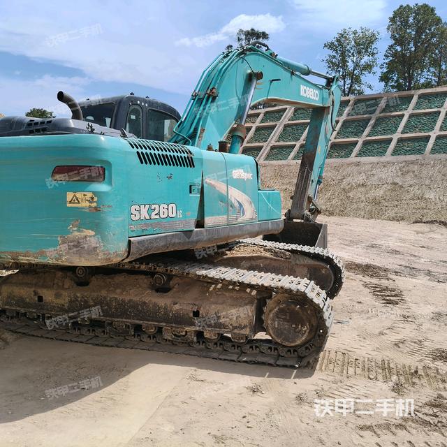 整機(jī)右后45°(整機(jī)外觀) 整機(jī)右后45°(整機(jī)外觀)