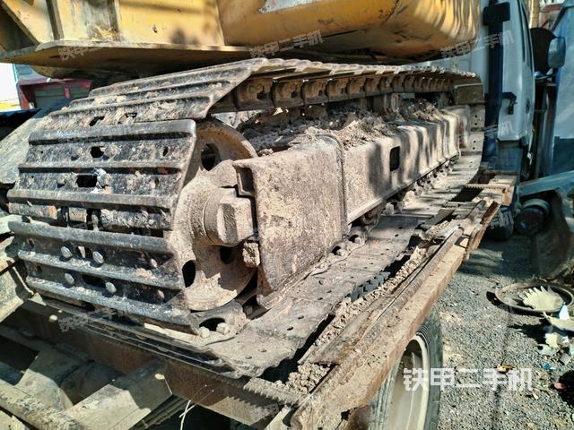 左側履帶整體?（行走機構）