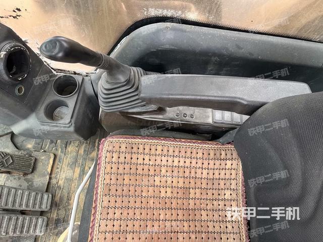 座椅后部（駕駛室部分）