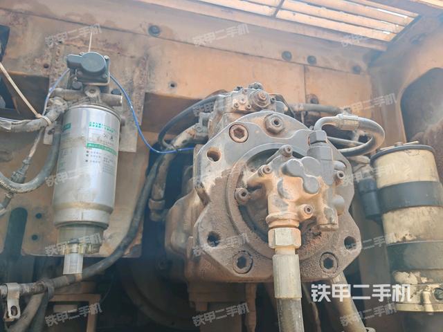 液壓泵斜45?左(大件艙室) 液壓泵斜45?左(大件艙室)