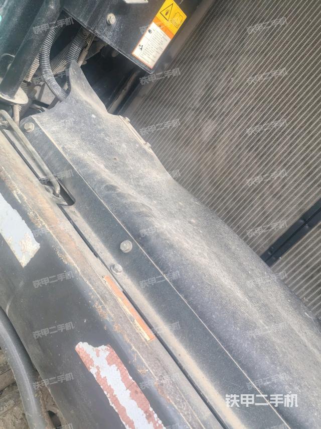 電瓶（大件艙室）