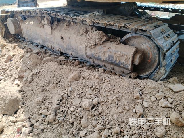 左側(cè)履帶整體?（行走機(jī)構(gòu)）