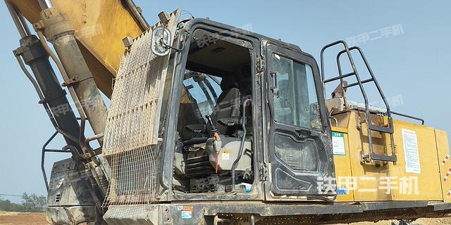 駕駛室整體（整機(jī)外觀）