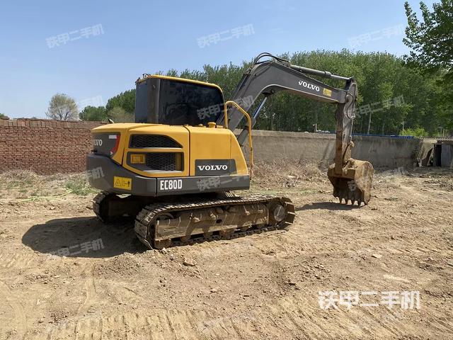 整機右后45°(整機外觀) 整機右后45°(整機外觀)