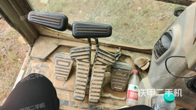 座椅后部（駕駛室部分）