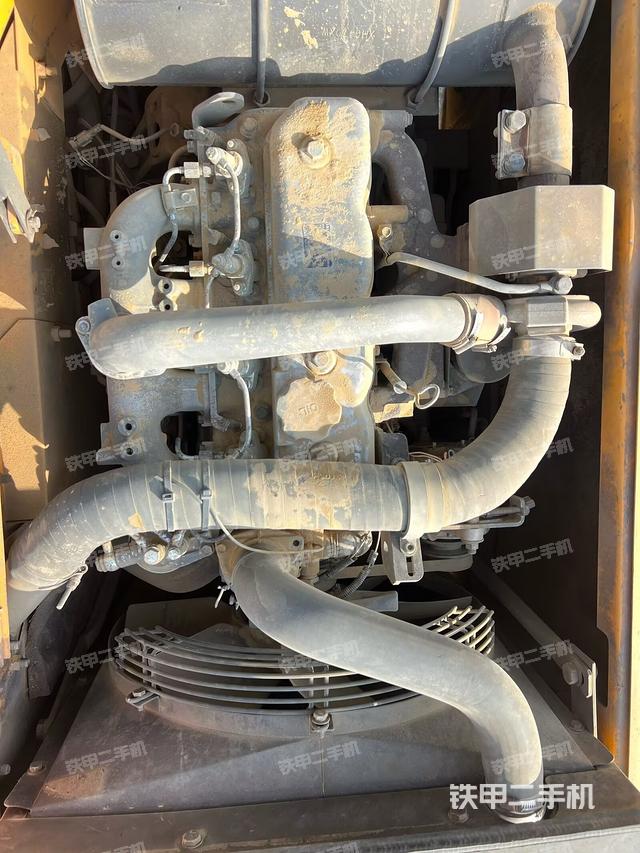 發(fā)動機(jī)整體俯視(整機(jī)外觀) 發(fā)動機(jī)整體俯視(整機(jī)外觀)