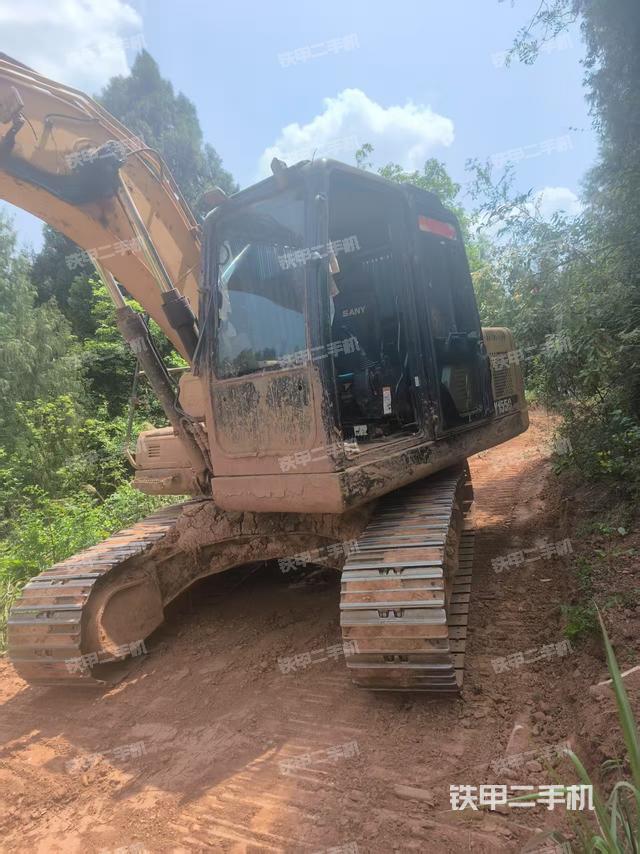 单侧履带整体（整机外观）