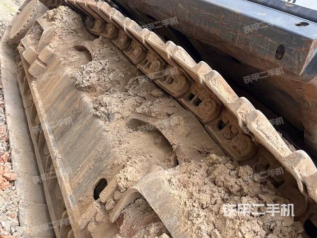 右側(cè)行走馬達(dá)蓋板(行走機(jī)構(gòu)) 右側(cè)行走馬達(dá)蓋板(行走機(jī)構(gòu))