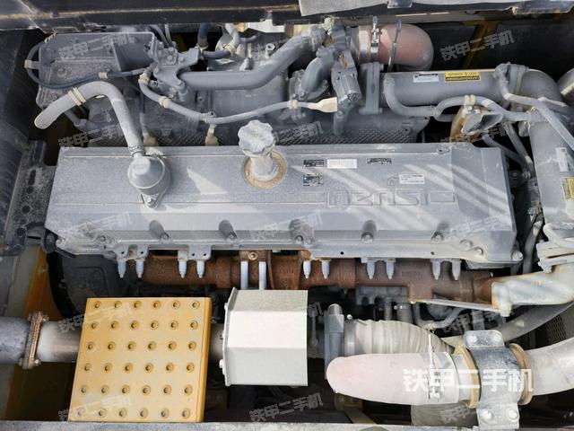 發(fā)動機整體俯視(整機外觀) 發(fā)動機整體俯視(整機外觀)