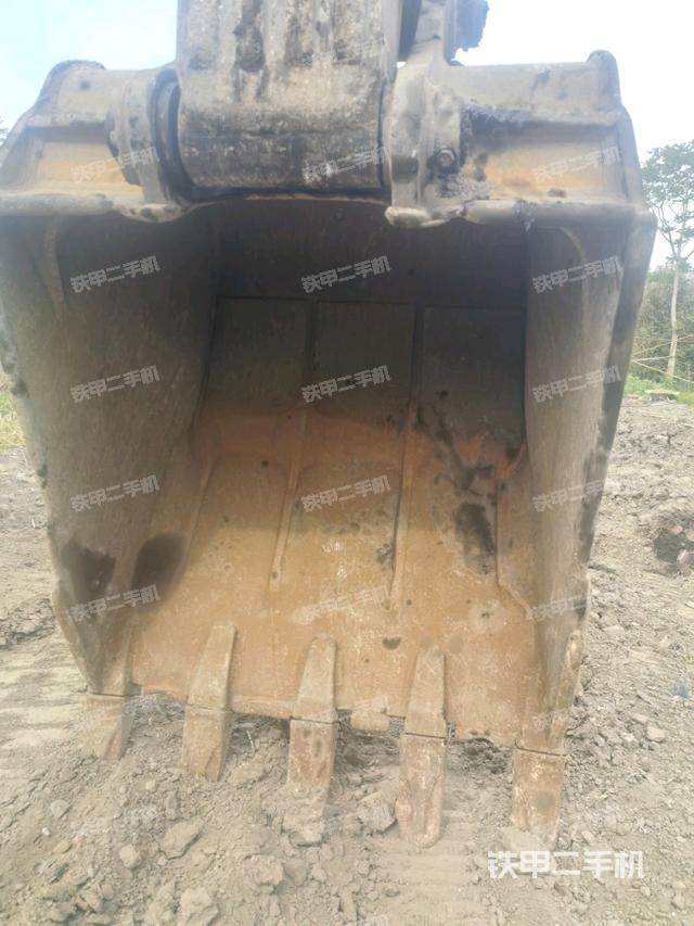 鏟斗右后整體（工作和回轉裝置）