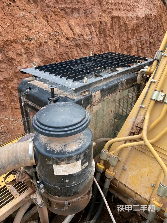 駕駛室頂部（整機(jī)外觀）