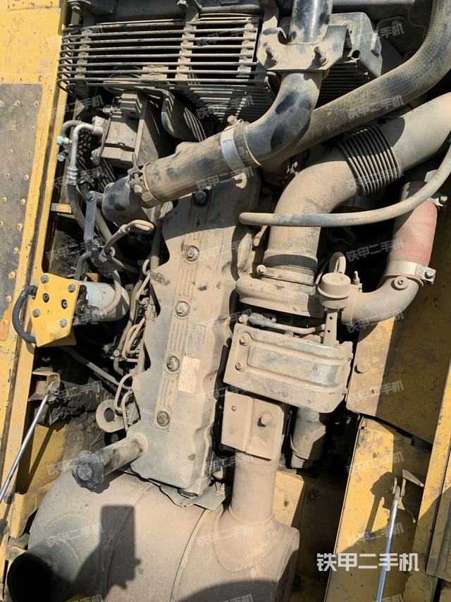 發(fā)動機整體俯視(整機外觀) 發(fā)動機整體俯視(整機外觀)