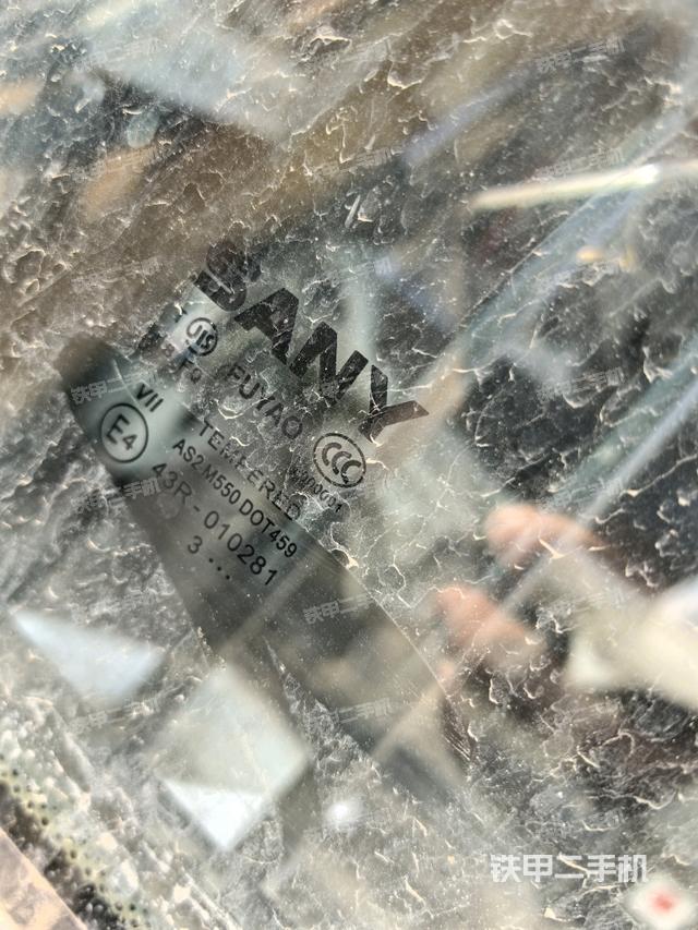 后窗玻璃角標(biāo)（駕駛室部分）