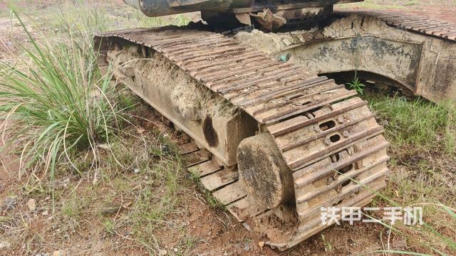 左側(cè)履帶整體?（行走機構(gòu)）