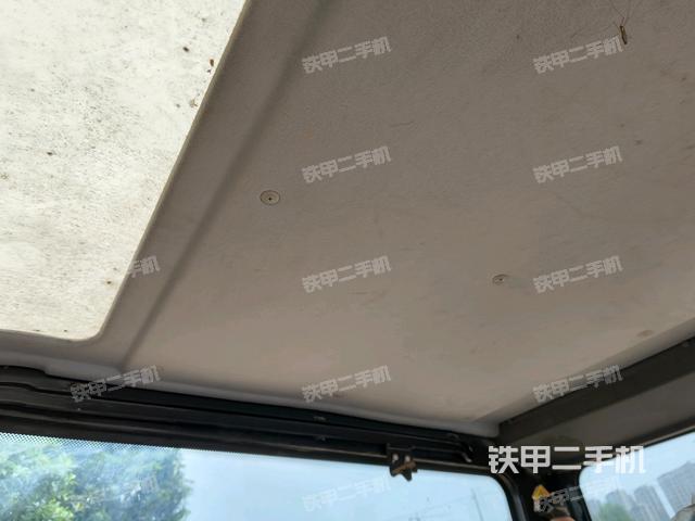 頂棚整體(駕駛室部分) 頂棚整體(駕駛室部分)