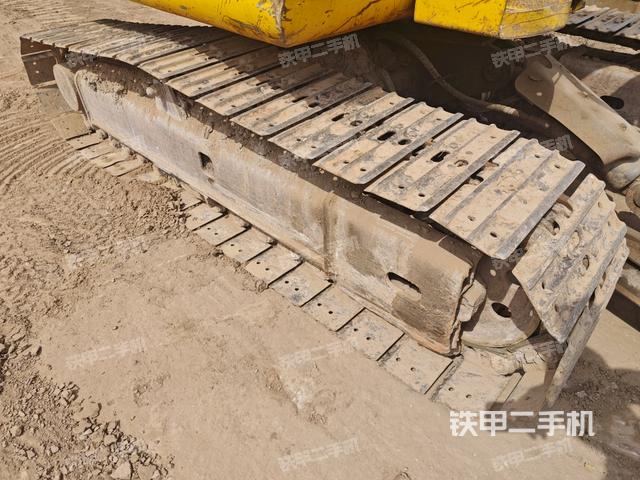 左侧履带整体 （行走机构）