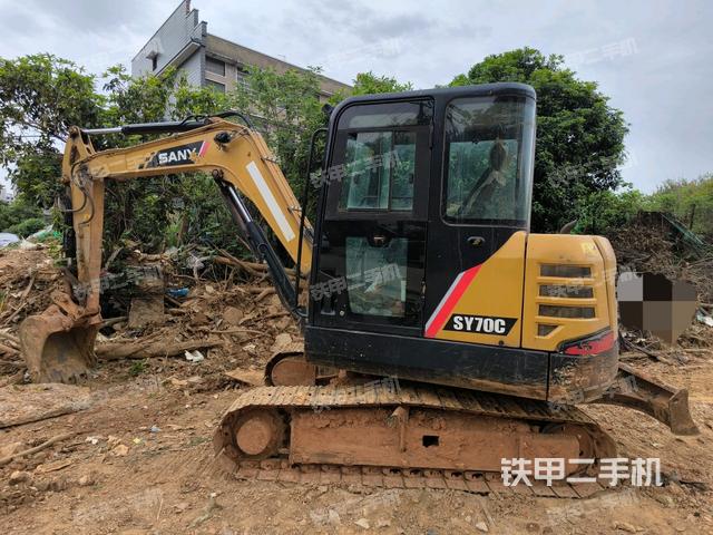 右前45(整機(jī)外觀) 右前45(整機(jī)外觀)