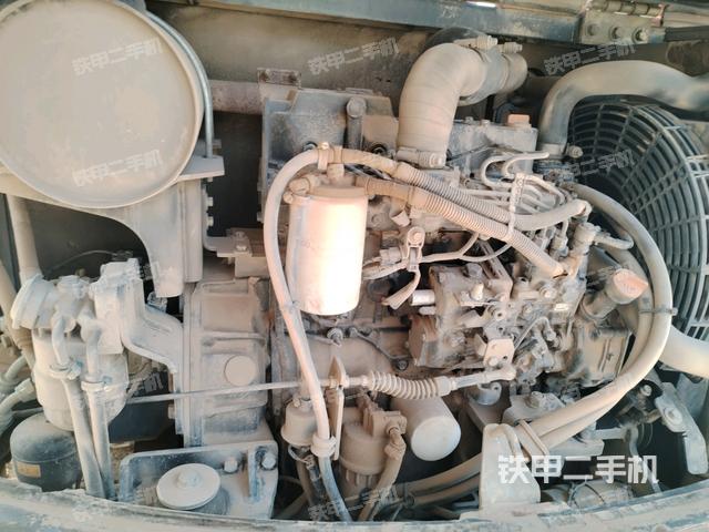 發(fā)動(dòng)機(jī)室（上車部件）