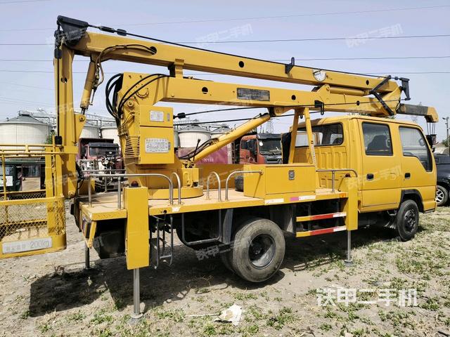 整機(jī)右側(cè)(設(shè)備外觀及核心部件) 整機(jī)右側(cè)(設(shè)備外觀及核心部件)