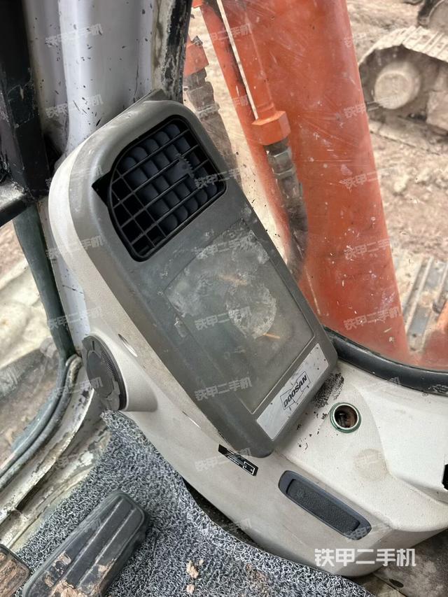 顯示屏?(駕駛室部分) 顯示屏?(駕駛室部分)