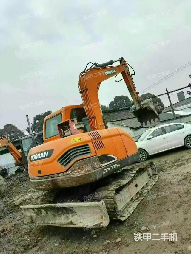 整機右后45°(整機外觀) 整機右后45°(整機外觀)