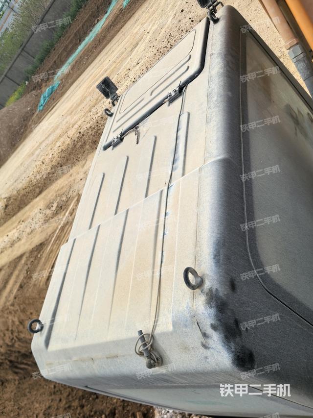 駕駛室頂部俯視(上車部件) 駕駛室頂部俯視(上車部件)