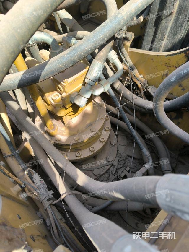 回轉(zhuǎn)馬達(dá)（上車部件）