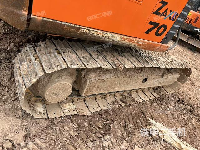 右側(cè)履帶整體?(行走機構(gòu)) 右側(cè)履帶整體?(行走機構(gòu))