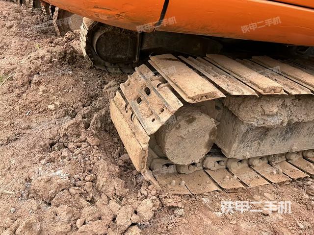 左驅(qū)動(dòng)輪(行走機(jī)構(gòu)) 左驅(qū)動(dòng)輪(行走機(jī)構(gòu))