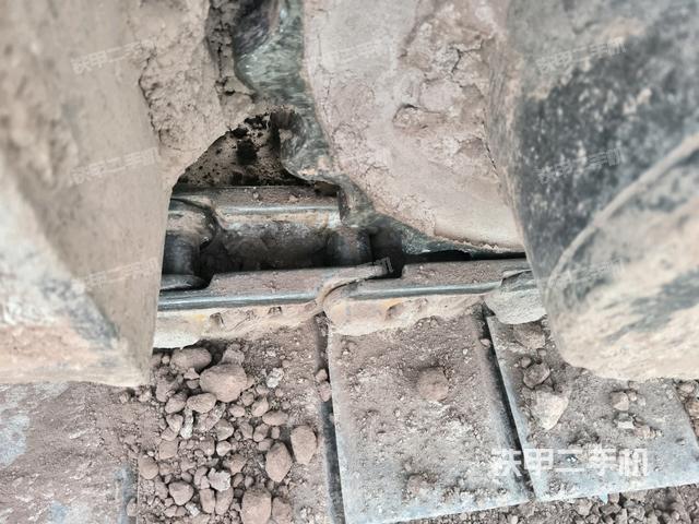 右驅(qū)動輪(行走機構(gòu)) 右驅(qū)動輪(行走機構(gòu))