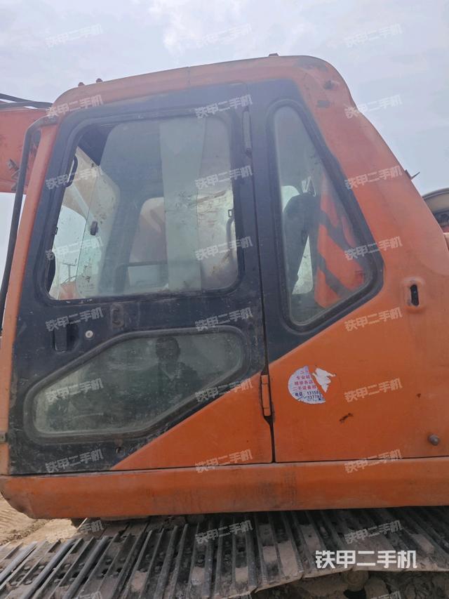 驾驶室正侧（驾驶室部分）