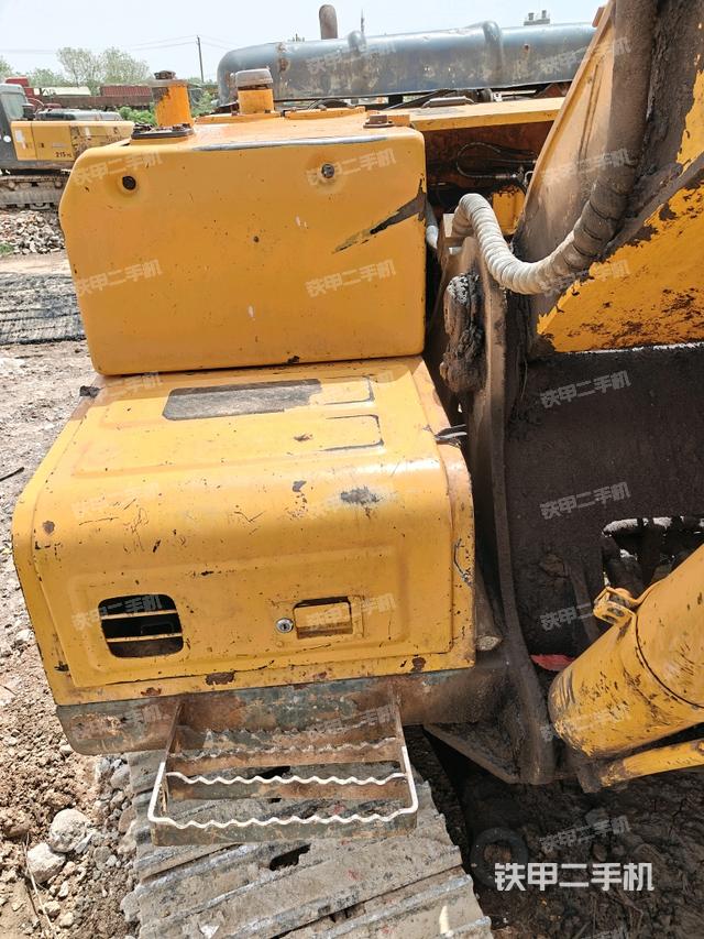 大臂根部?斜視（工作和回轉(zhuǎn)裝置）