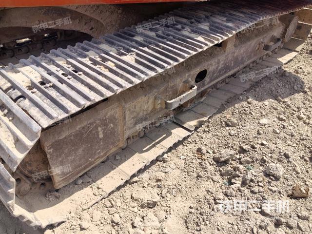 單側(cè)履帶整體（整機(jī)外觀）