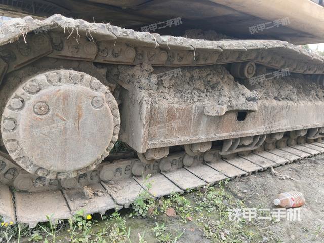 單側(cè)履帶整體（整機(jī)外觀）