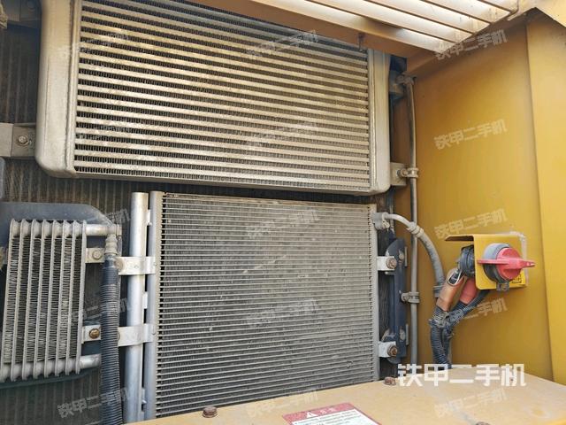 散熱器正面（大件艙室）