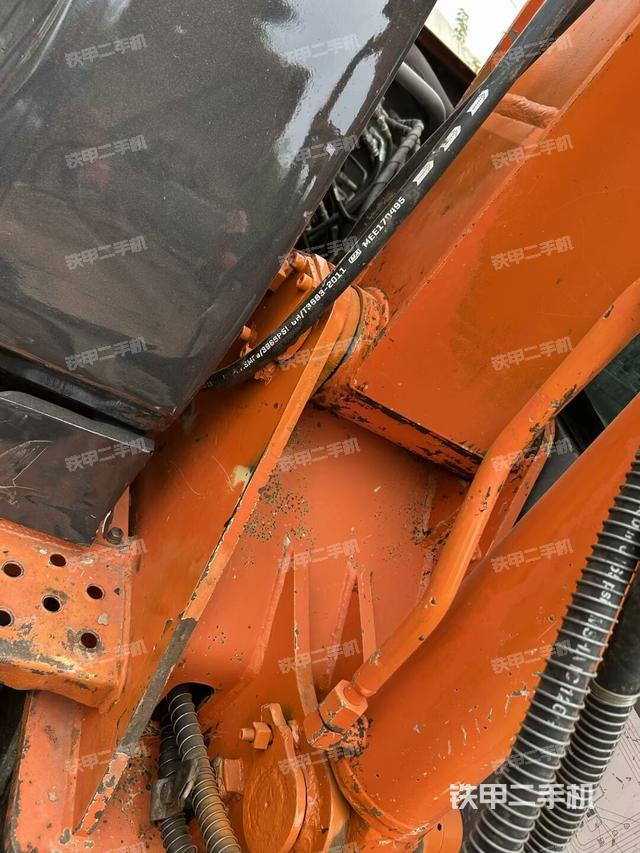 大臂根部?斜(工作和回轉(zhuǎn)裝置) 大臂根部?斜(工作和回轉(zhuǎn)裝置)